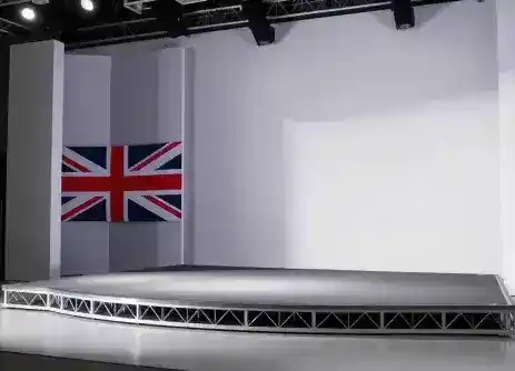 Think of a school stage like a blank canvas. The more versatile your canvas, the easier it is to create a masterpiece. That’s exactly why movable deck platforms are fast becoming the go-to staging solution for schools across the UK. With the right system, one platform can transform from a choir riser to a drama Portable event stages